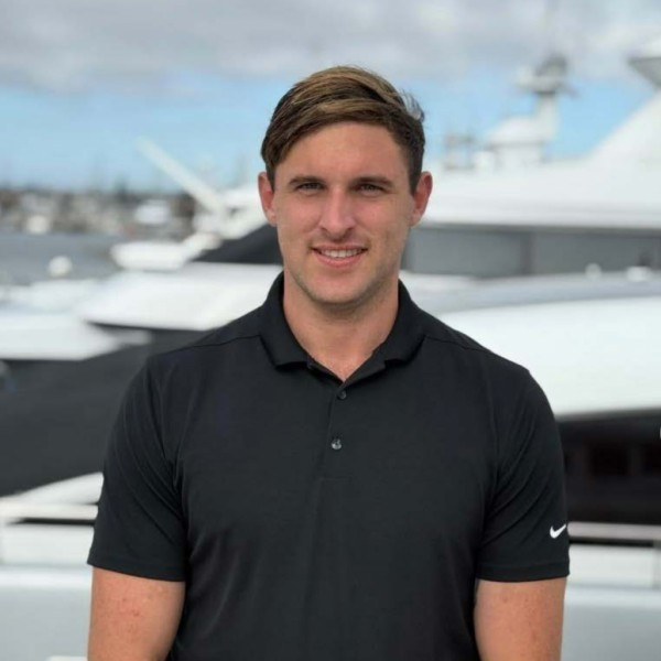 Captain: Damien Craig Captain: Damien Craig