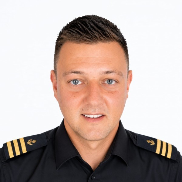 1st Officer: Kristjan Juruga 1st Officer: Kristjan Juruga