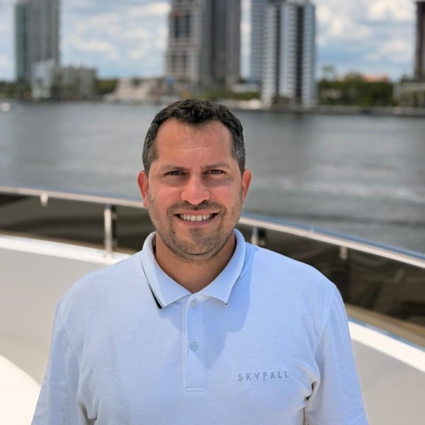 Chief Engineer: Gustavo Ipata Chief Engineer: Gustavo Ipata