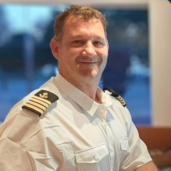 Captain: Carlos Furtado Captain: Carlos Furtado