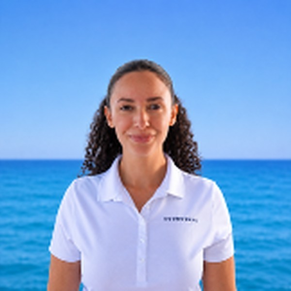 Junior Stewardess: Victoria Santos Junior Stewardess: Victoria Santos
