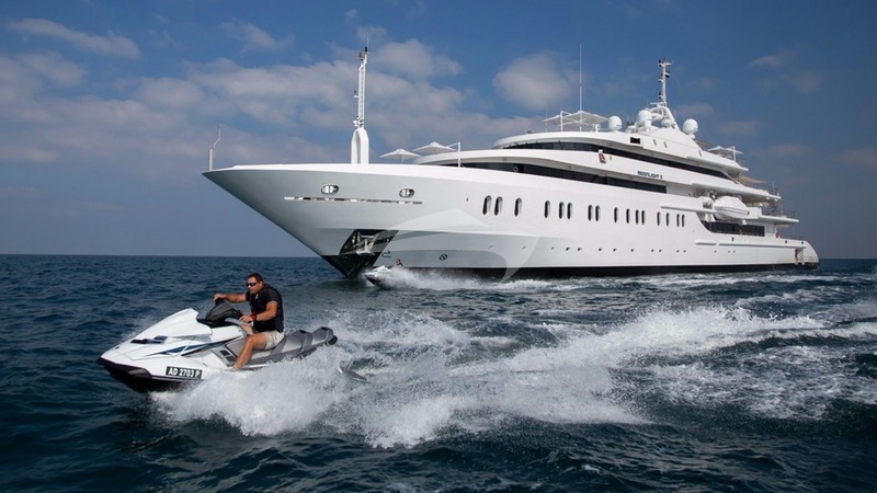 Yacht Charter MOONLIGHT II