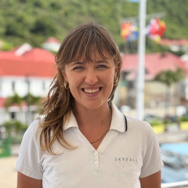 Deckhand/Stew: Lauren Visser Deckhand/Stew: Lauren Visser