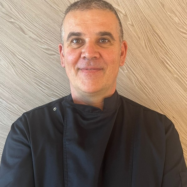 Chef: Stephane Desormiere Chef: Stephane Desormiere