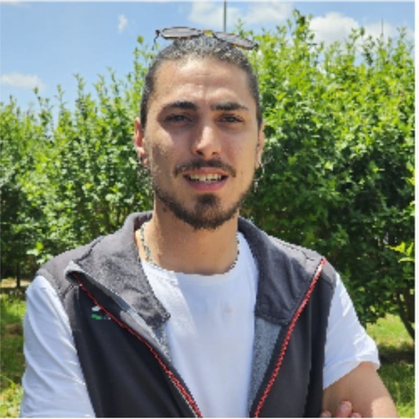 Stew: Edoardo Biagetti Stew: Edoardo Biagetti