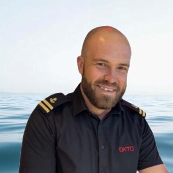 Second Engineer: Stuart Geldart Second Engineer: Stuart Geldart