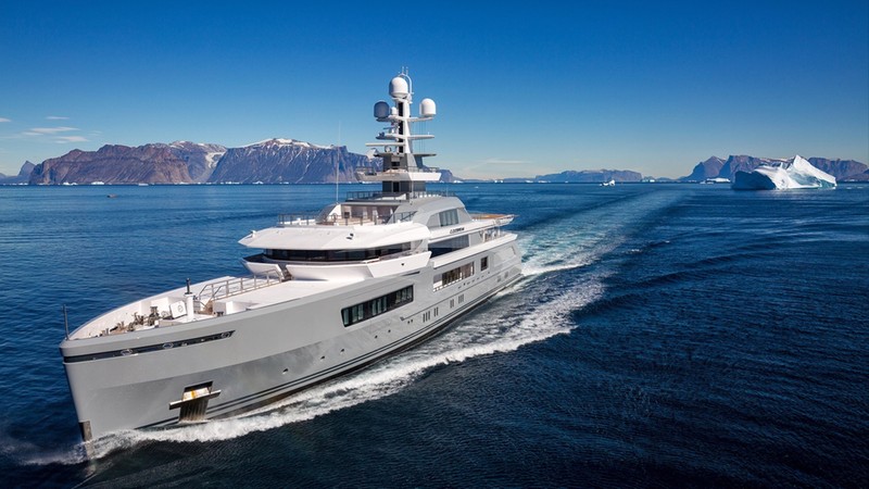 Yacht Charter CLOUDBREAK
