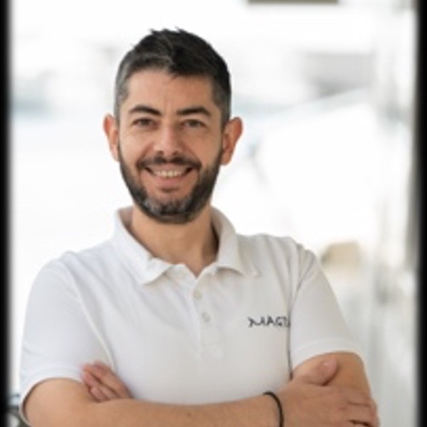 Chef: Giannis Stratigos Chef: Giannis Stratigos