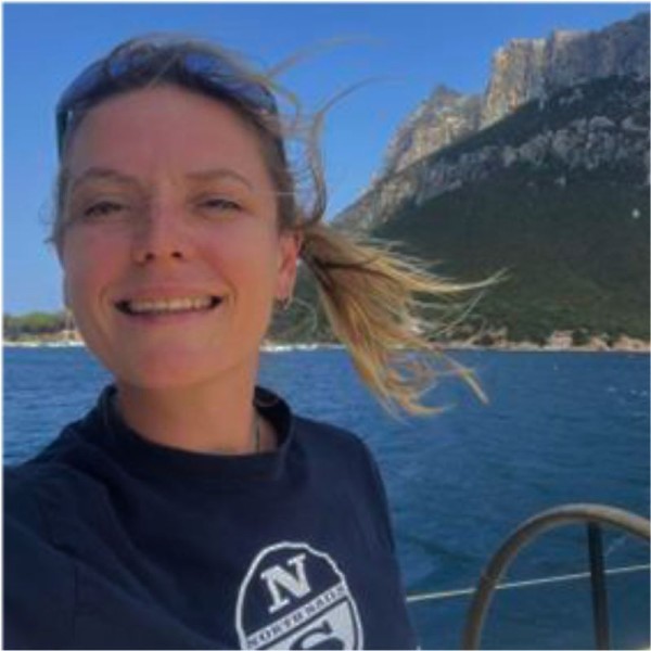 Hostess/Chef: Léa BAILLEY Hostess/Chef: Léa BAILLEY