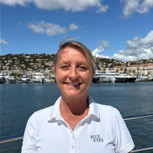 Chief Stewardess: Dorothée HUart Chief Stewardess: Dorothée HUart