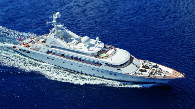 Yacht Charter GRAND OCEAN
