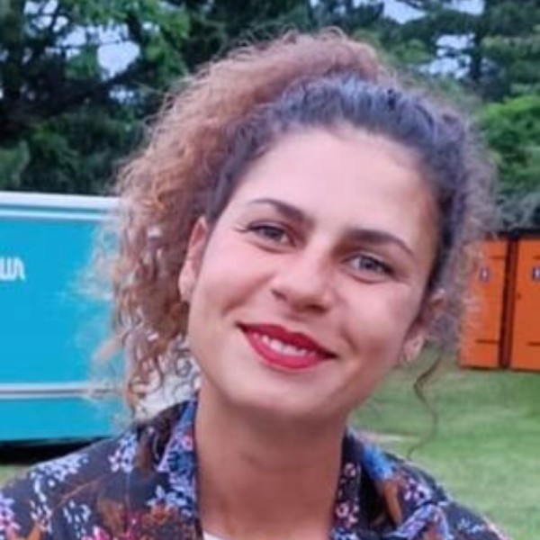 Deckhand: Claire Milovan Deckhand: Claire Milovan