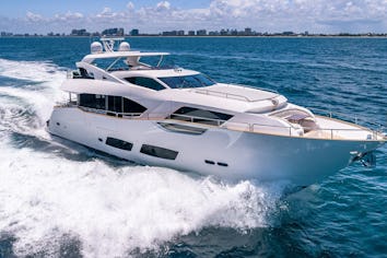 Mirracle Superyacht Charter