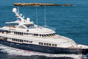 Berilda Superyacht Charter