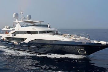 Countless Superyacht Charter