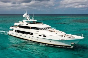 Amore Superyacht Charter