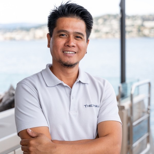 First Mate - Engineer: Kim Solis Atienza