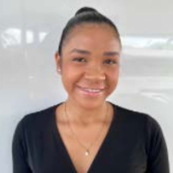 2ND STEWARDESS: Keisha Cassini