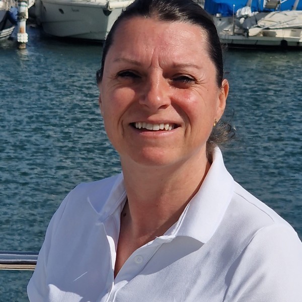 DECKHAND: Alexia BRIZI