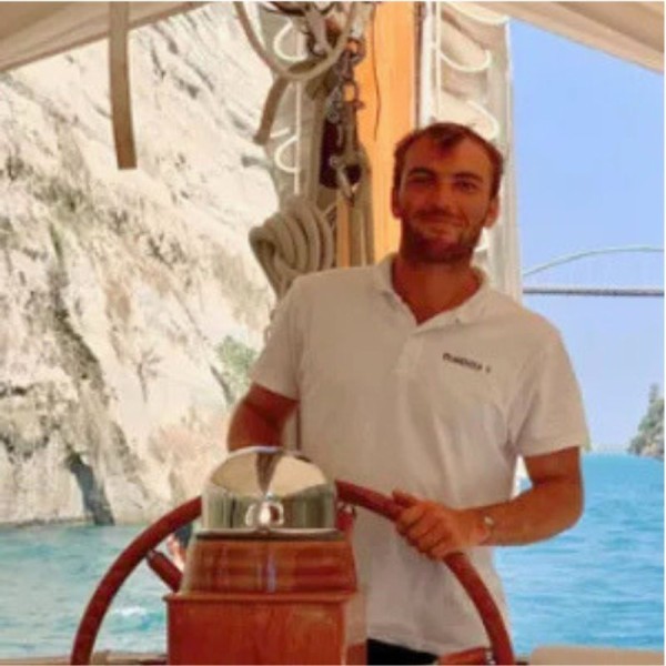 Deckhand: Augustin Hennebert