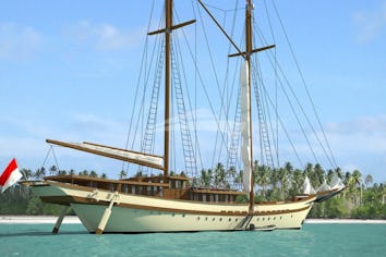 Lamima Superyacht Charter