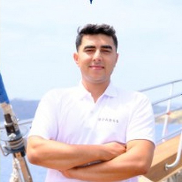 Deckhand: Murat Eris