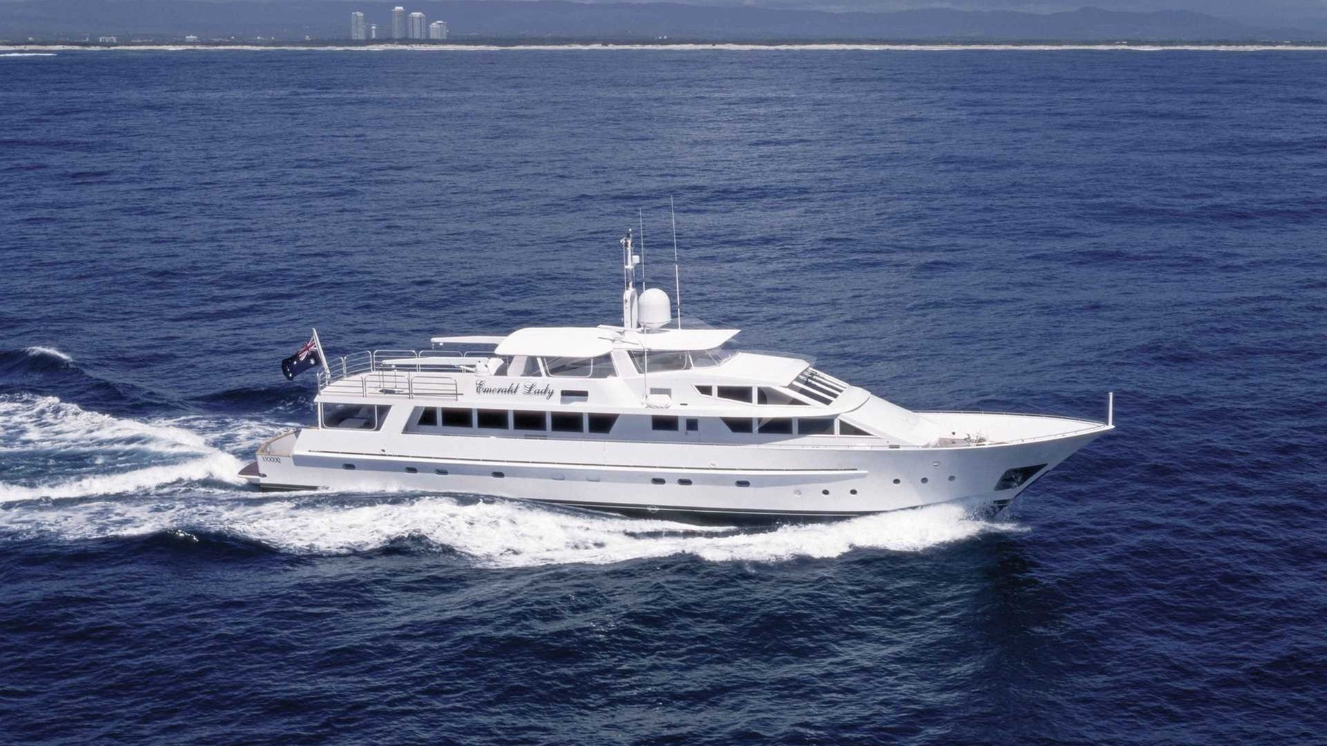 main image of EMERALD LADY