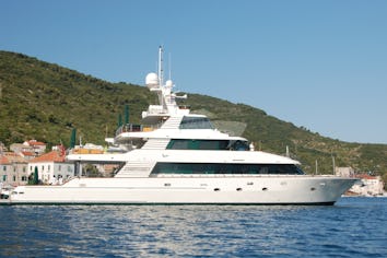 Forty Love Superyacht Charter