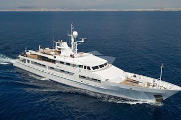 O'natalina Superyacht Charter