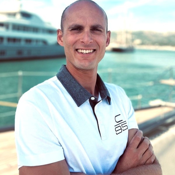 Captain: Charles Mandil