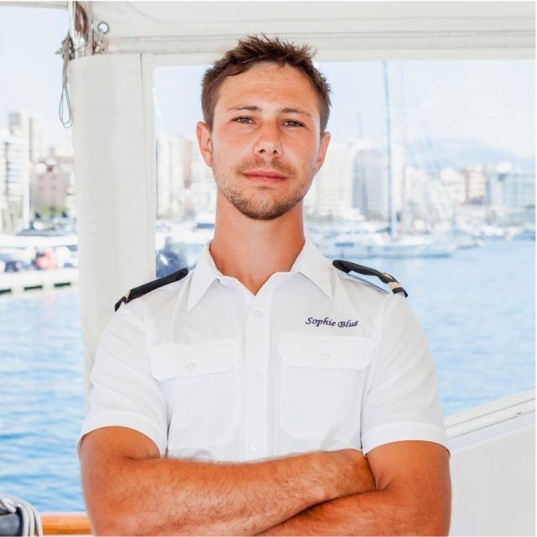 Deckhand: Kenan Coertzen