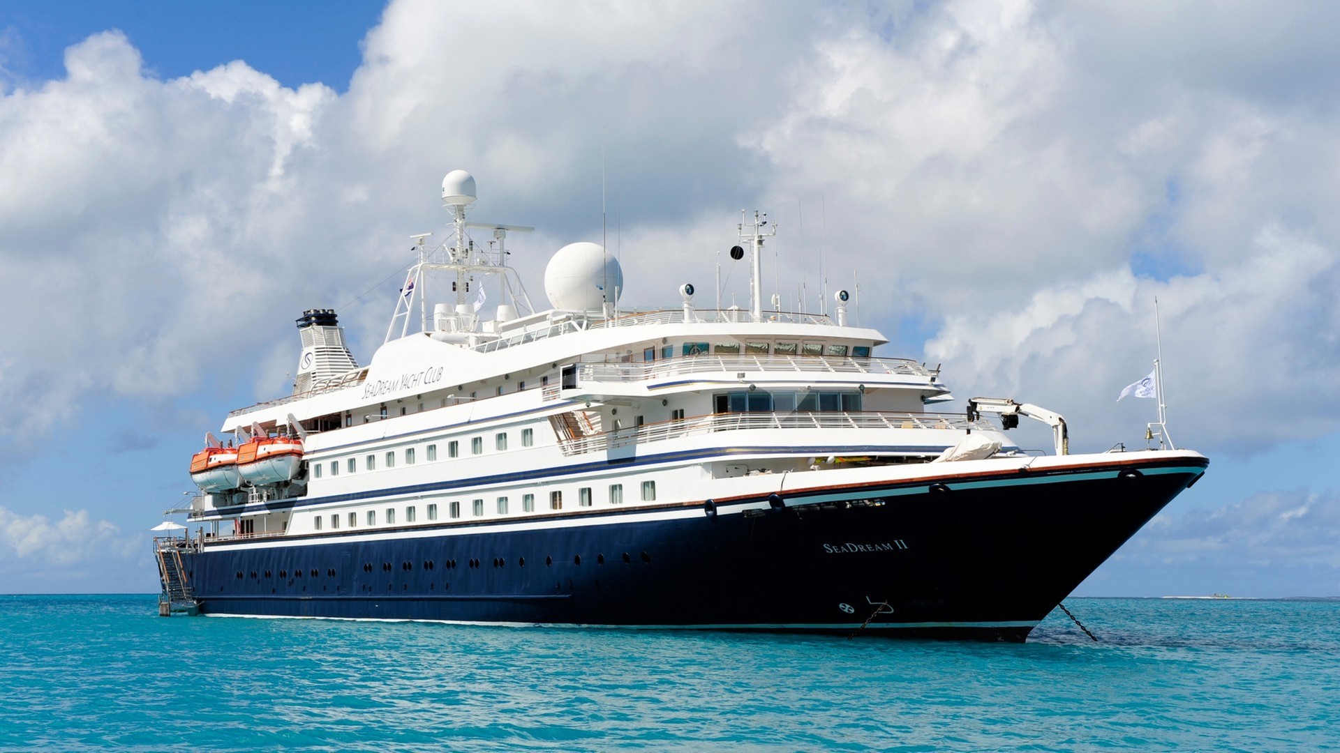 Seadream Ii Yacht Charter in Bahamas, Caribbean, West Mediterranean