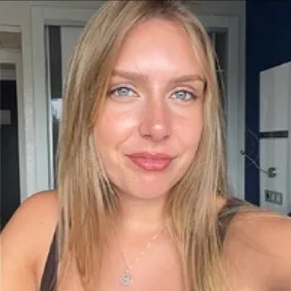 Second Stewardess: Rebecca Nilsson