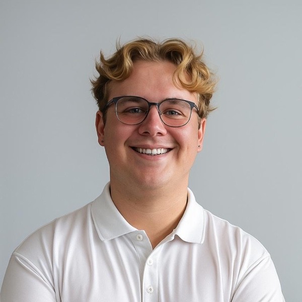 Mate & Dive Instructor: Ryan Clark